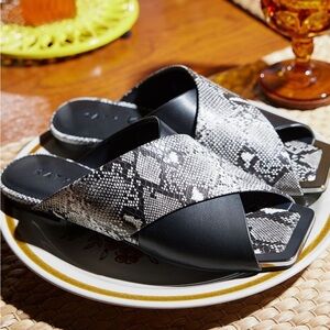 Katy Perry The Checked In Slide Sandal Black/White Snake Embossed Nappa Size 9.5